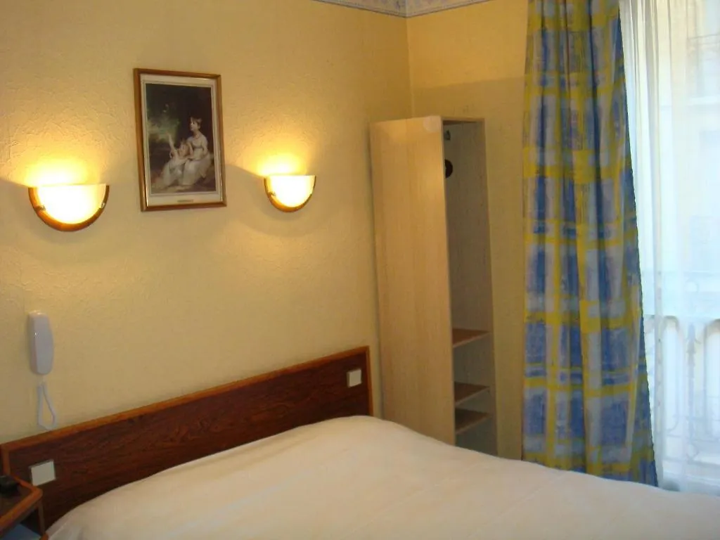 Hotel Le Vingt Paris